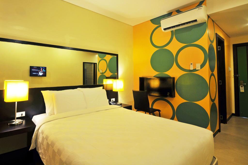 Go Hotels Iloilo Exterior photo