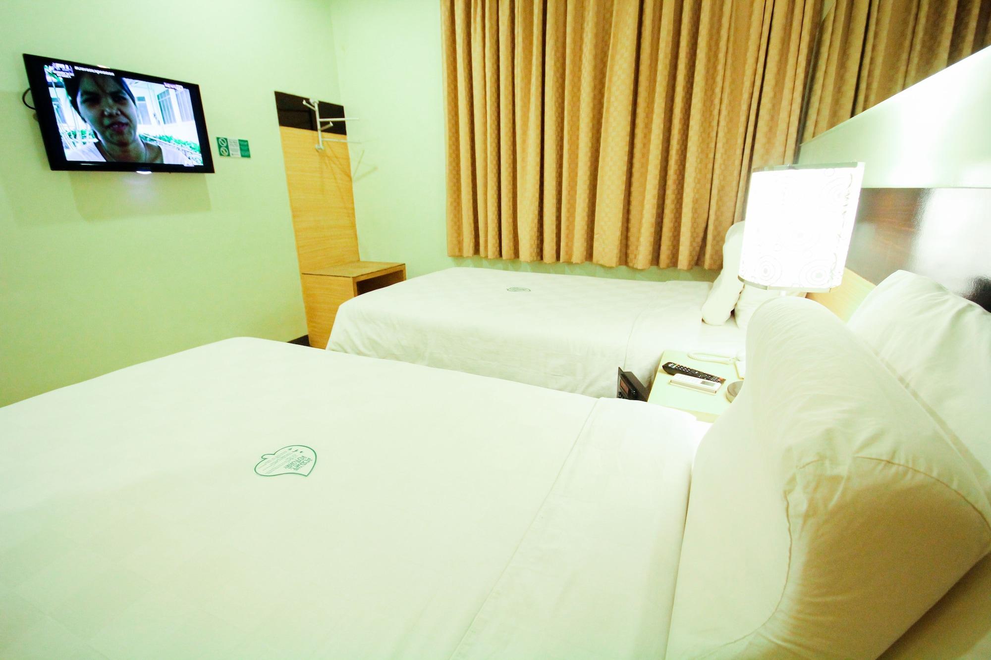 Go Hotels Iloilo Exterior photo