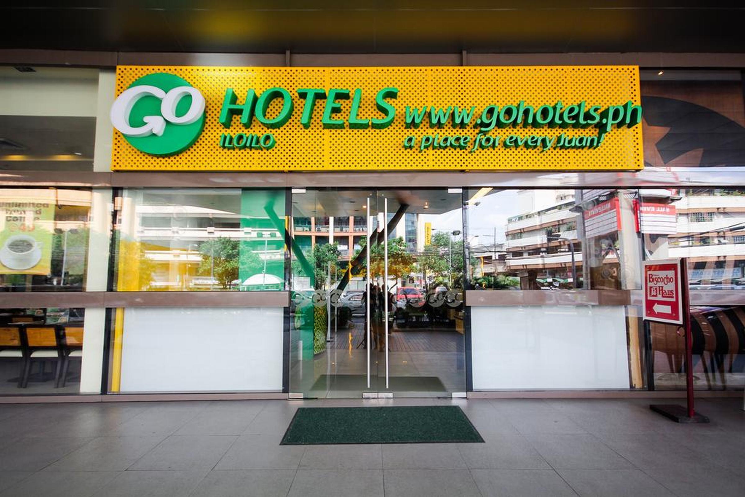 Go Hotels Iloilo Exterior photo